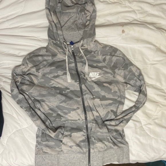 zip up nike jacket camouflage, gray size medium - Picture 1 of 1